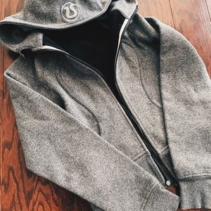 Lululemon Scuba 🤿 fit sweater - salt and pepper